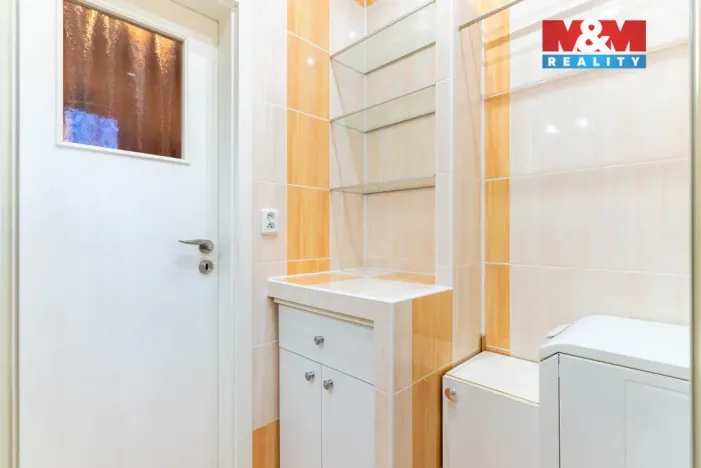 Prodej bytu 3+1, Kroměříž, Husovo náměstí, 92 m2