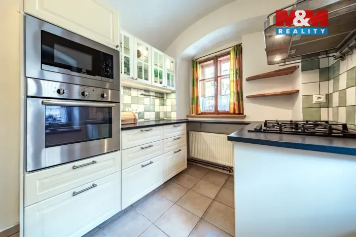 Prodej rodinného domu, Divišov, Horní náměstí, 213 m2