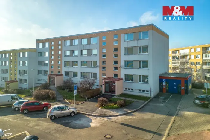 Pronájem bytu 2+kk, Praha - Kobylisy, Chotovická, 43 m2