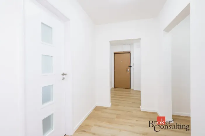 Pronájem bytu 3+1, Praha - Modřany, Urbánkova, 79 m2