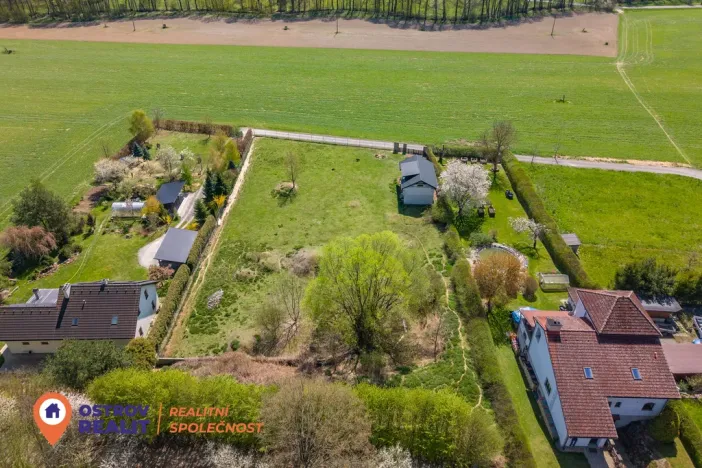 Prodej pozemku pro bydlení, Nemile, 4004 m2