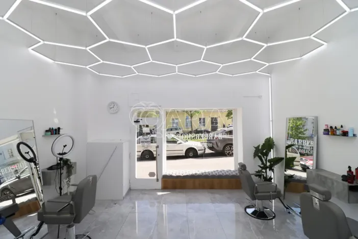 Pronájem obchodního prostoru, Praha - Břevnov, Bělohorská, 30 m2