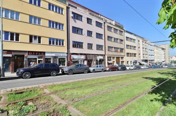 Pronájem obchodního prostoru, Praha - Břevnov, Bělohorská, 30 m2