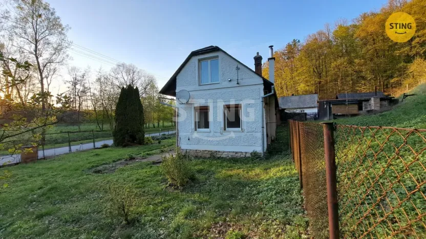 Prodej rodinného domu, Police, 60 m2