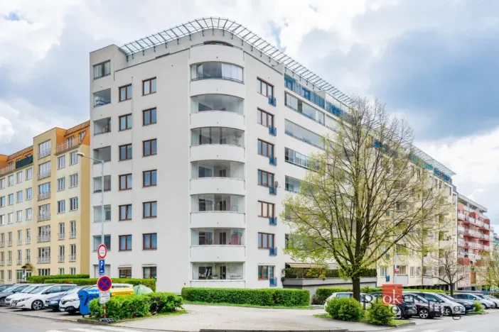 Prodej bytu 2+kk, Praha - Stodůlky, Běhounkova, 57 m2