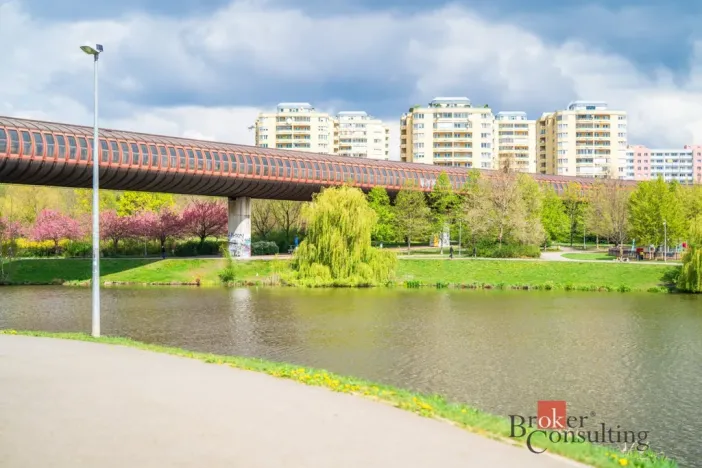 Prodej bytu 2+kk, Praha - Stodůlky, Běhounkova, 67 m2