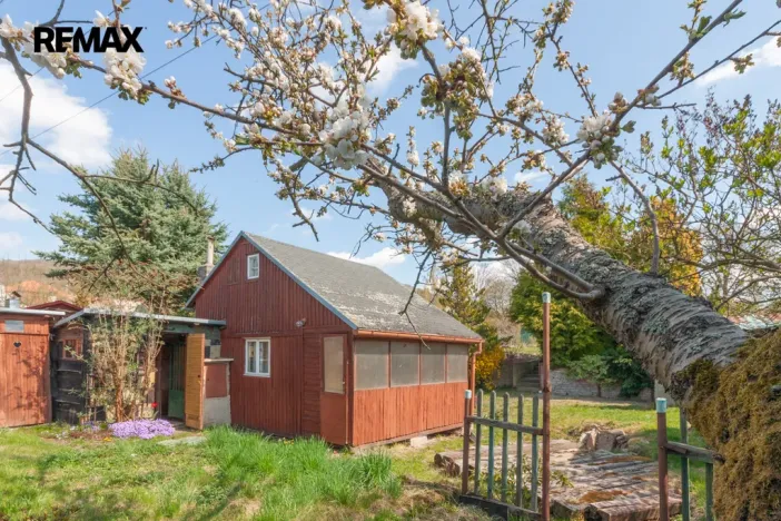 Prodej zahrady, Lom, 522 m2