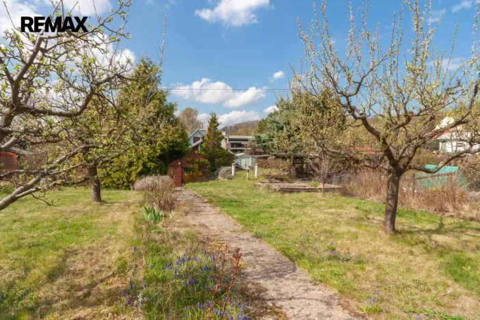 Prodej zahrady, Lom, 522 m2