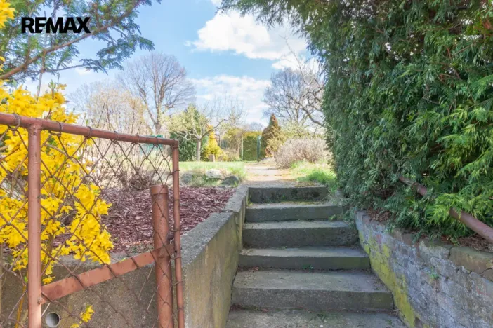 Prodej zahrady, Lom, 522 m2