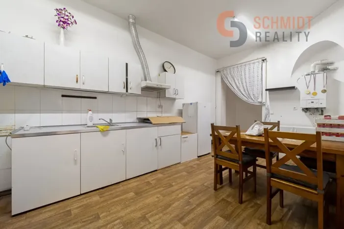 Prodej obchodního prostoru, Břeclav, 17. listopadu, 900 m2