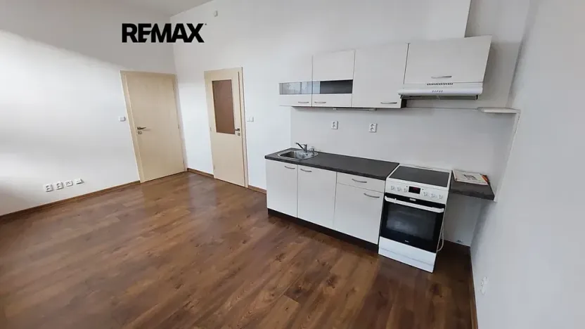 Pronájem bytu 2+kk, Rousínov, 45 m2