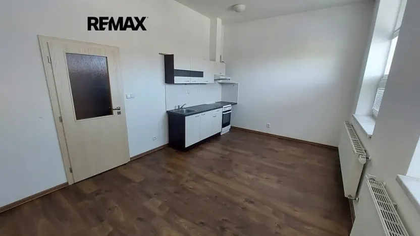 Pronájem bytu 2+kk, Rousínov, 45 m2
