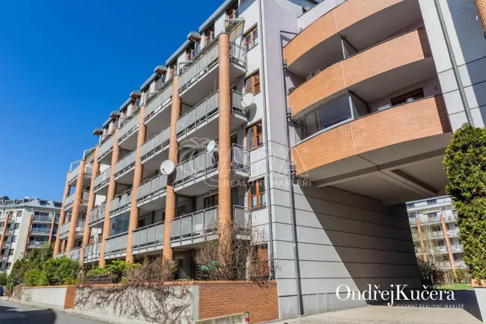 Prodej bytu 2+kk, Praha - Dejvice, Heinemannova, 66 m2