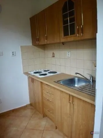 Prodej bytu 1+kk, Pardubice - Polabiny, Kosmonautů, 28 m2
