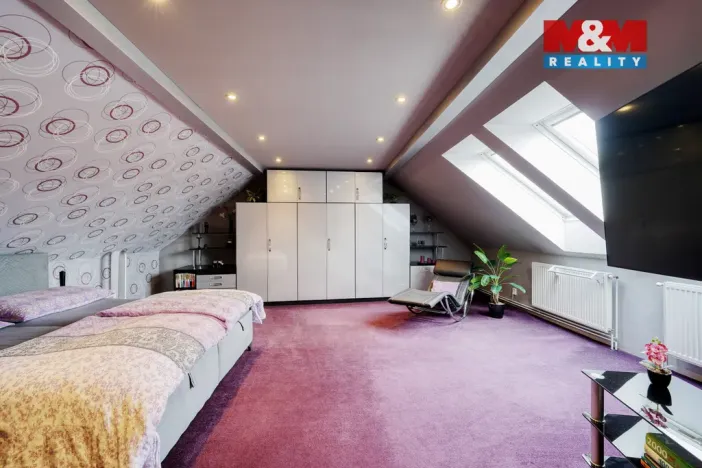 Prodej rodinného domu, Dolany, 225 m2