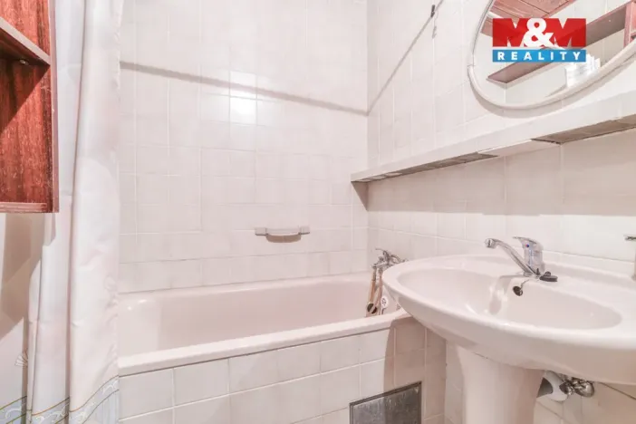 Prodej bytu 3+1, Mariánské Lázně, Lužická, 68 m2