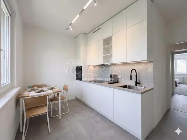 Prodej bytu 3+1, Praha - Krč, Antala Staška, 77 m2
