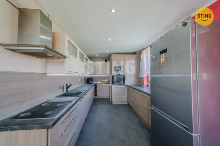 Prodej rodinného domu, Vělopolí, 240 m2