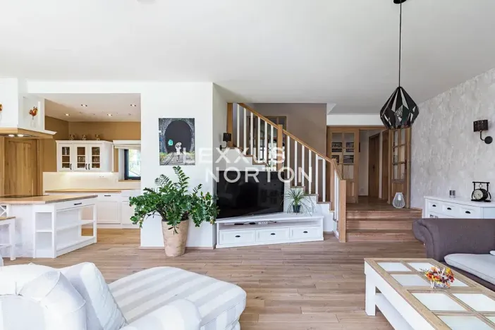 Prodej rodinného domu, Ohrobec, Vřesová, 199 m2
