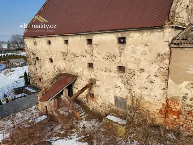 Prodej zemědělského objektu, Zabrušany, 1600 m2
