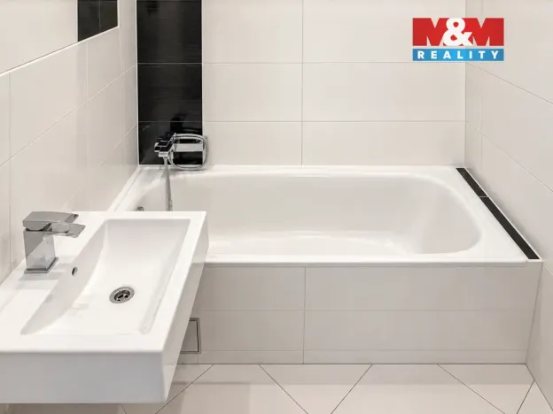 Pronájem bytu 2+1, Praha - Strašnice, V úžlabině, 53 m2