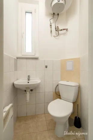 Pronájem bytu 1+1, Praha - Vinohrady, Na Folimance, 33 m2