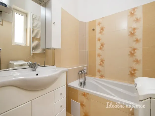 Pronájem bytu 1+1, Praha - Vinohrady, Na Folimance, 33 m2