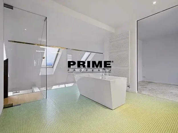 Pronájem bytu 3+1, Praha - Bubeneč, U akademie, 130 m2