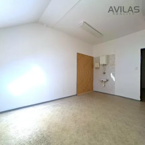Pronájem kanceláře, Benešov, Masarykovo náměstí, 58 m2