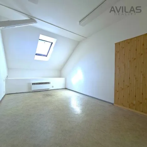 Pronájem kanceláře, Benešov, Masarykovo náměstí, 58 m2