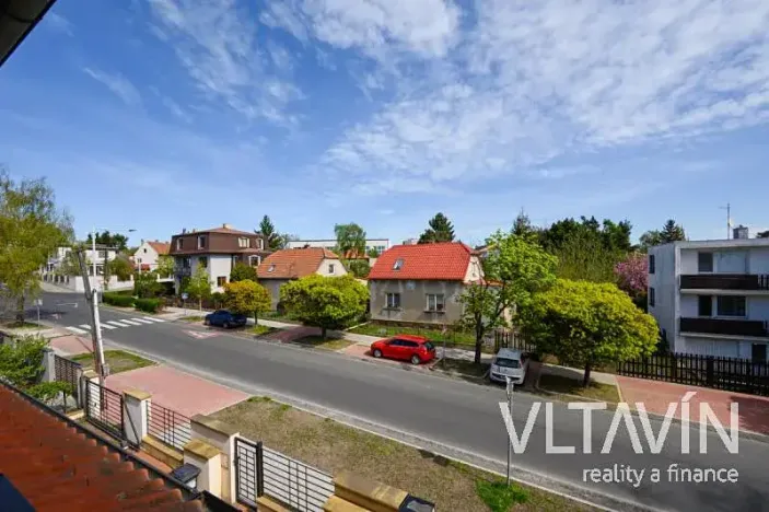 Prodej rodinného domu, Praha - Horní Počernice, Jeřická, 232 m2