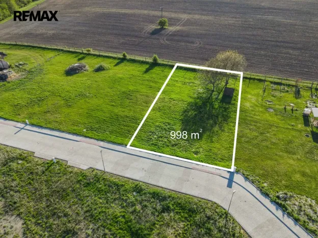 Prodej pozemku pro bydlení, Vykáň, 988 m2