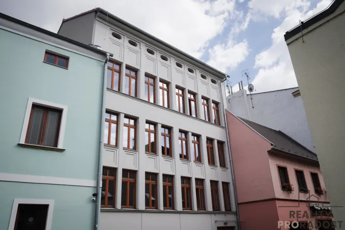 Pronájem bytu 2+kk, Olomouc, Dolní náměstí, 60 m2