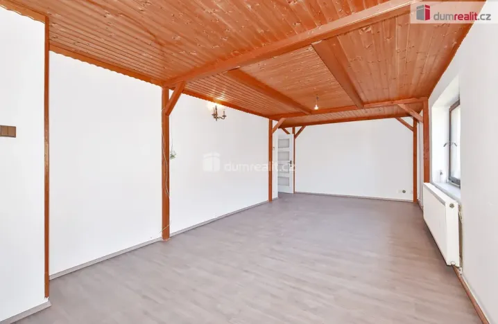 Prodej rodinného domu, Hořesedly, 350 m2