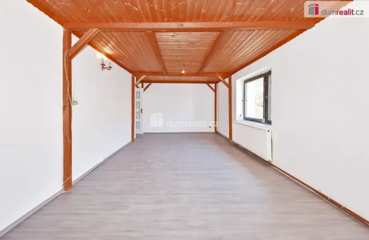 Prodej rodinného domu, Hořesedly, 350 m2