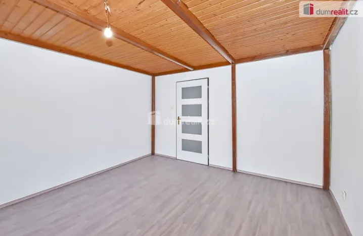 Prodej rodinného domu, Hořesedly, 350 m2