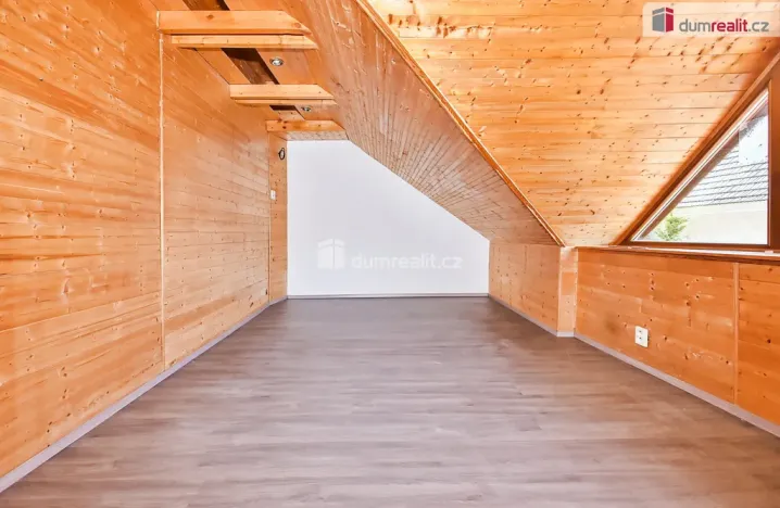 Prodej rodinného domu, Hořesedly, 350 m2