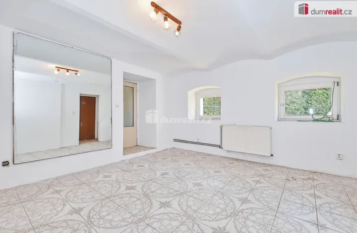 Prodej rodinného domu, Hořesedly, 350 m2