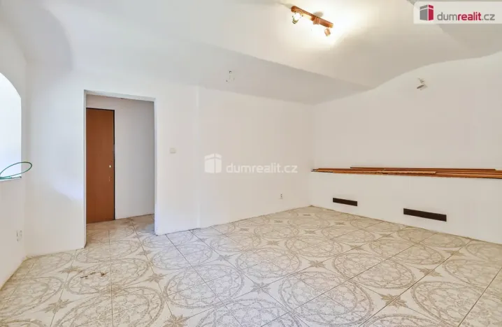 Prodej rodinného domu, Hořesedly, 350 m2
