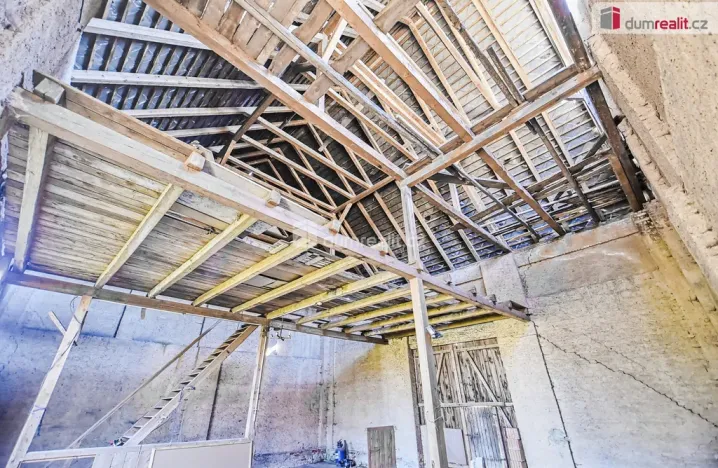 Prodej rodinného domu, Hořesedly, 350 m2