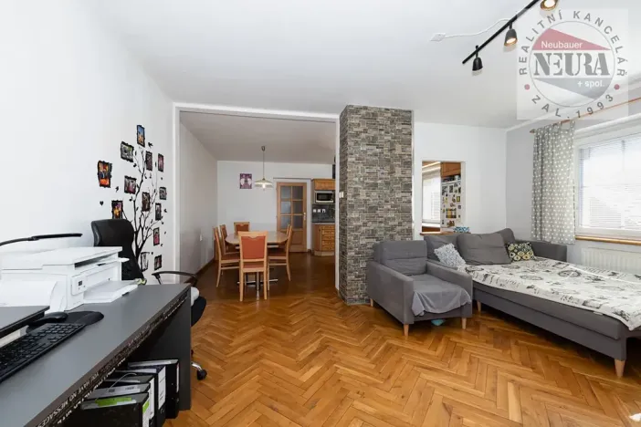 Prodej rodinného domu, Kojčice, 250 m2