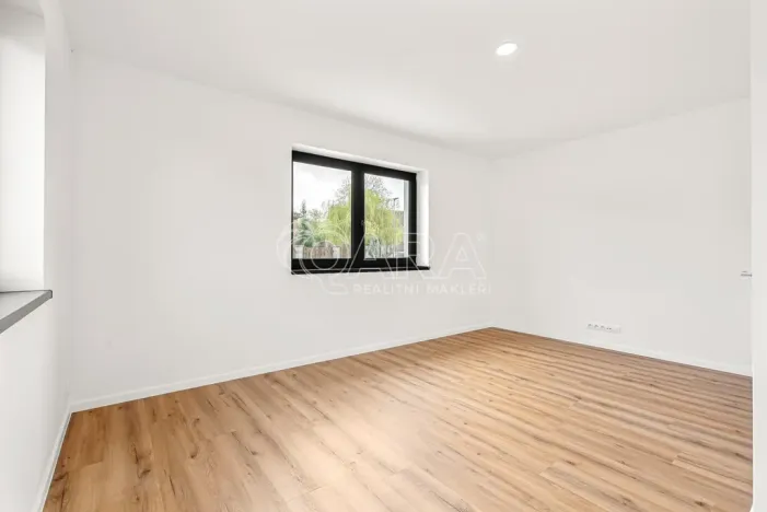 Prodej rodinného domu, Rostoklaty - Nová Ves II, 190 m2