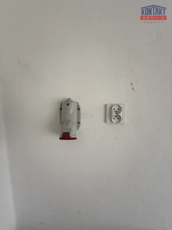 Pronájem skladu, Včelná, 36 m2