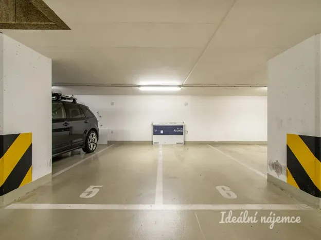 Pronájem bytu 3+kk, Praha - Hrdlořezy, Nad Smetankou, 126 m2