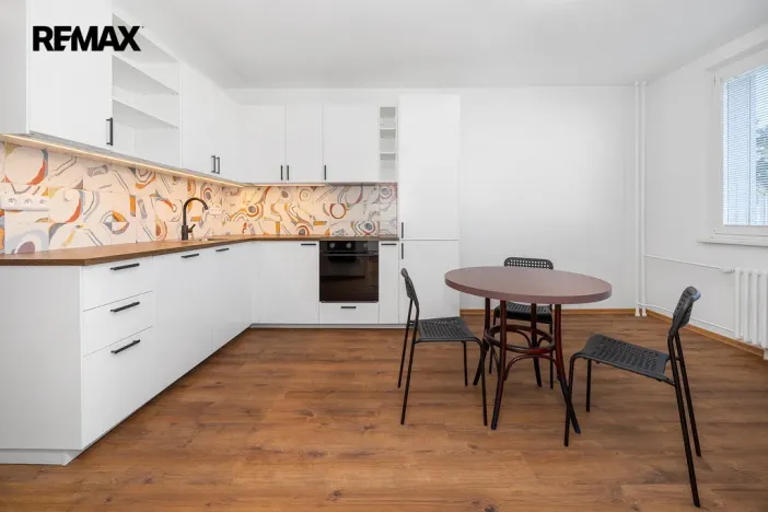 Pronájem bytu 2+kk, Hradec Králové - Nový Hradec Králové, třída Edvarda Beneše, 47 m2