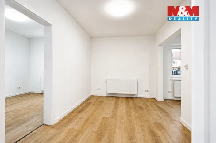 Prodej činžovního domu, Karlovy Vary - Tašovice, Česká, 200 m2