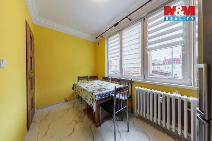 Prodej bytu 3+1, Karlovy Vary - Rybáře, Sokolovská, 60 m2