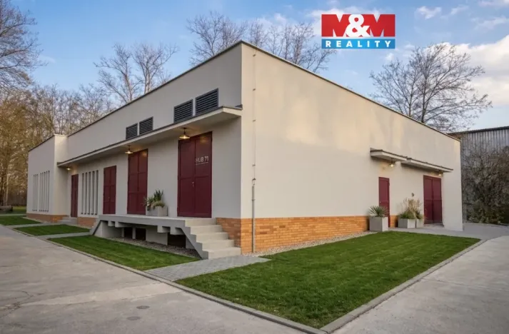 Pronájem skladu, Pardubice - Zelené Předměstí, nábřeží Závodu míru, 100 m2