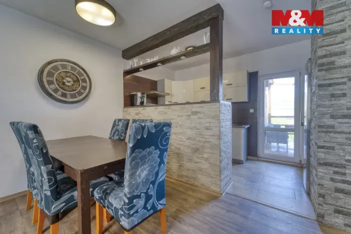 Prodej rodinného domu, Bavoryně, 127 m2