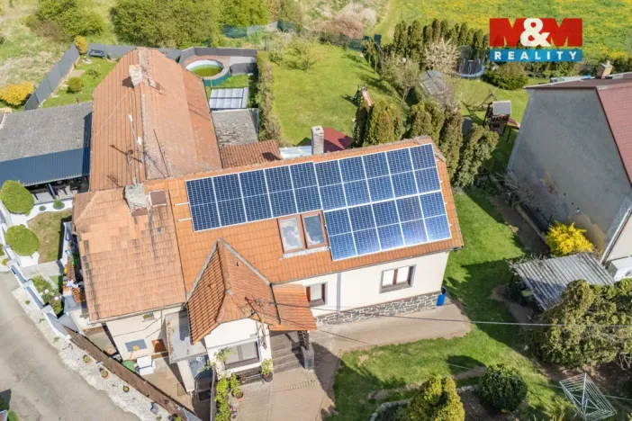 Prodej rodinného domu, Bavoryně, 127 m2